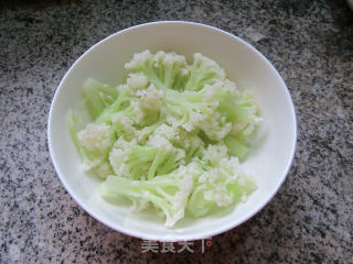 鸡蛋干拌花菜的做法步骤：4