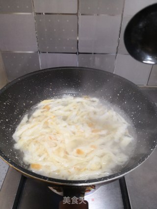 家常下饭菜——烩饼的做法步骤：3