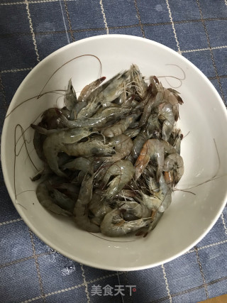 韭菜炒小虾的做法步骤：1