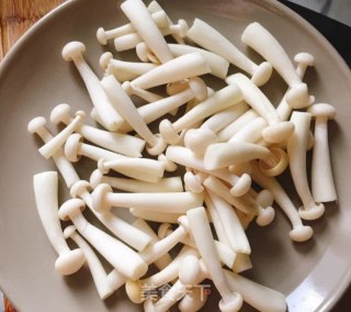 甜豆炒什锦的做法步骤：2