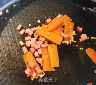 甜豆炒什锦的做法步骤：4