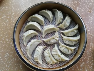 猪肉蒲瓜蒸饺的做法步骤：7