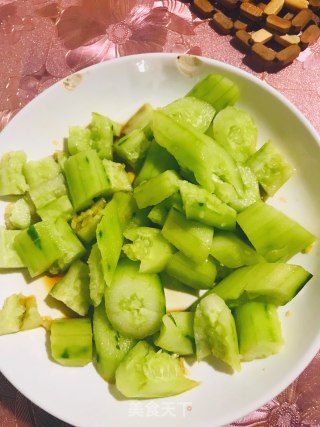 蒜黄瓜的做法步骤：3