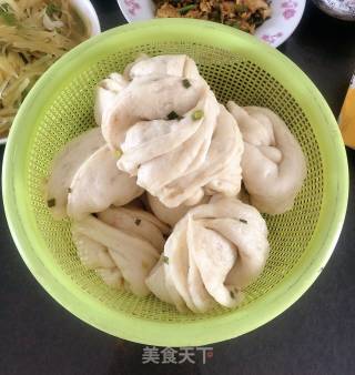 小葱花卷的做法步骤：11