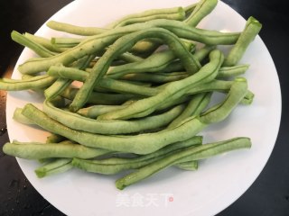 蒜香四季豆的做法步骤：3