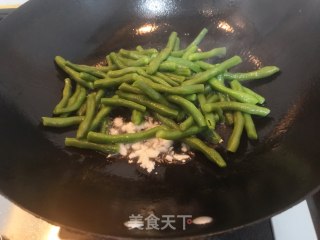 蒜香四季豆的做法步骤：10