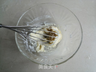 小烤箱版戚风纸杯蛋糕的做法步骤：4