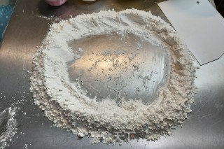 蛋烧月饼的做法步骤：3