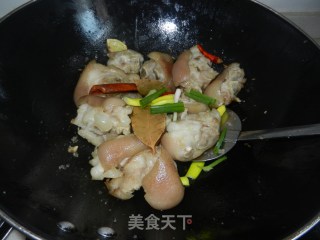 红烧大肘子的做法步骤：6