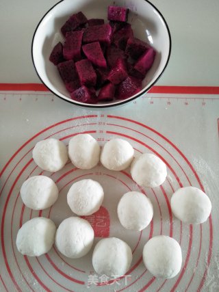 西米火龙果冰皮月饼的做法步骤：7