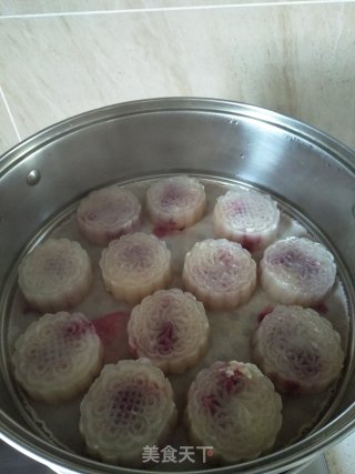 西米火龙果冰皮月饼的做法步骤：12
