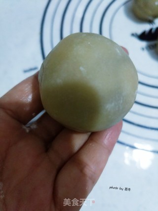 广式豆沙月饼的做法步骤：9