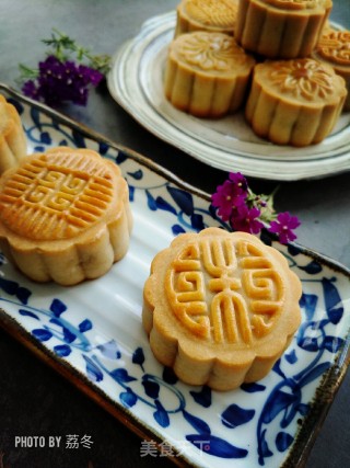 广式豆沙月饼的做法步骤：17