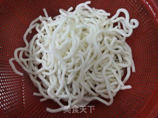 西红柿土豆粉的做法步骤：3