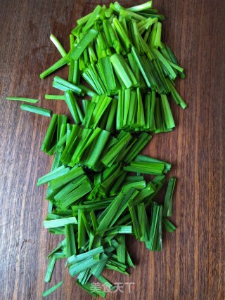 杏鲍菇干豆腐炒韭菜的做法步骤：4