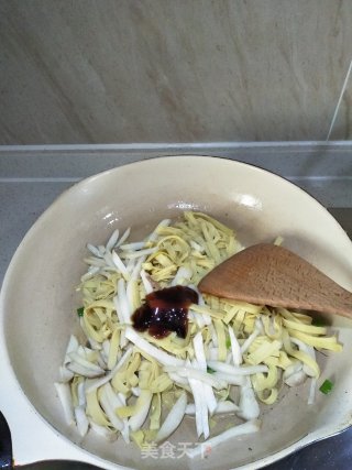 杏鲍菇干豆腐炒韭菜的做法步骤：8