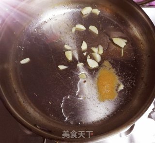 蒜香巴沙鱼的做法步骤：4
