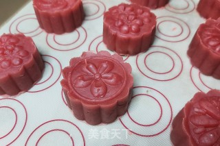 桃山皮流心月饼的做法步骤：13