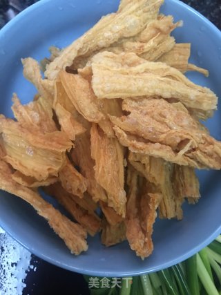 腐竹焖豆腐的做法步骤：1