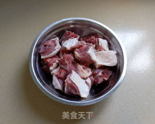 酱香焖鸭的做法步骤：1