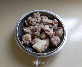 酱香焖鸭的做法步骤：3