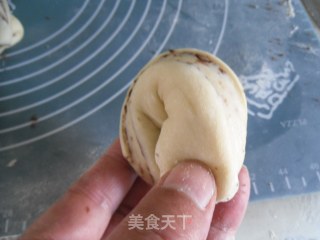 巧克力花卷的做法步骤：10