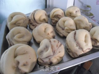 巧克力花卷的做法步骤：13