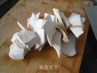 杏鲍菇炒培根的做法步骤：2