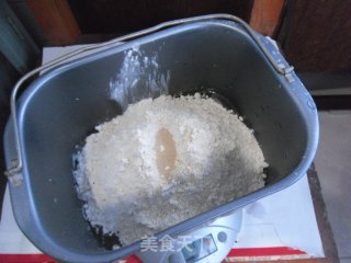 巧克力炼乳圆餐包的做法步骤：2