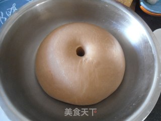 巧克力炼乳圆餐包的做法步骤：5