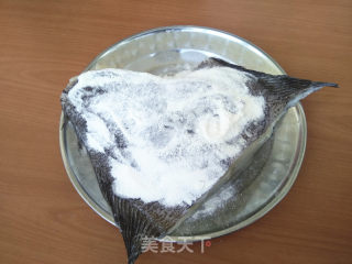 干烧鲽鱼的做法步骤：2