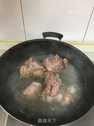 白切牛肉的做法步骤：3