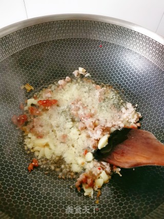 炒腌菜梗的做法步骤：5