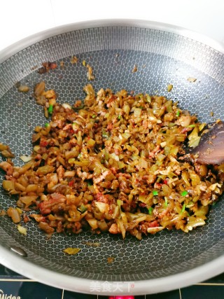 炒腌菜梗的做法步骤：7