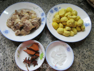 栗子鸡块的做法步骤：1