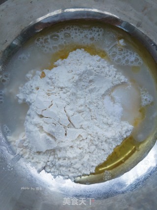 苏式豆沙月饼的做法步骤：1