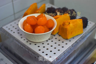 肉松咸蛋黄酥的做法步骤：2