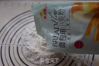 肉松咸蛋黄酥的做法步骤：3