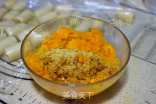 肉松咸蛋黄酥的做法步骤：13