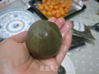 广式蛋黄月饼的做法步骤：9