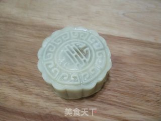 广式蛋黄月饼的做法步骤：25