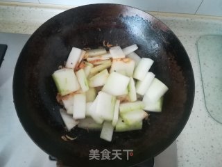 虾皮烧冬瓜的做法步骤：3
