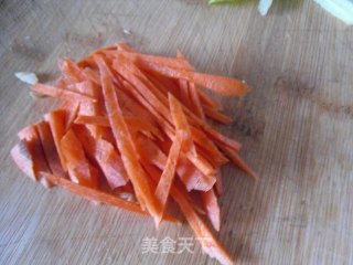 芹菜炒豆腐干的做法步骤：4