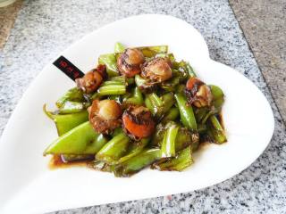 青辣椒炒鲜贝的做法步骤：11