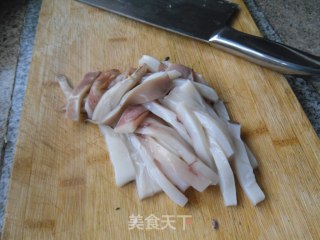 炒鱿鱼条的做法步骤：3