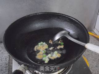 炒鱿鱼条的做法步骤：5