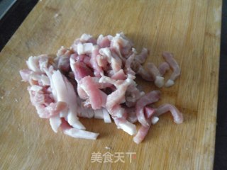 肉丝青蒜苗的做法步骤：2