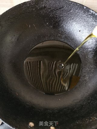 辣炒虾尾的做法步骤：2