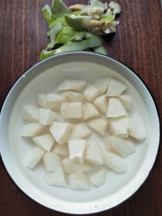 苦菊拌雪梨的做法步骤：4