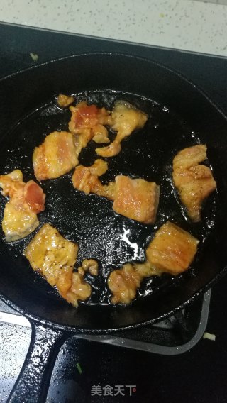 家庭铁板奥尔良味五花肉的做法步骤：4